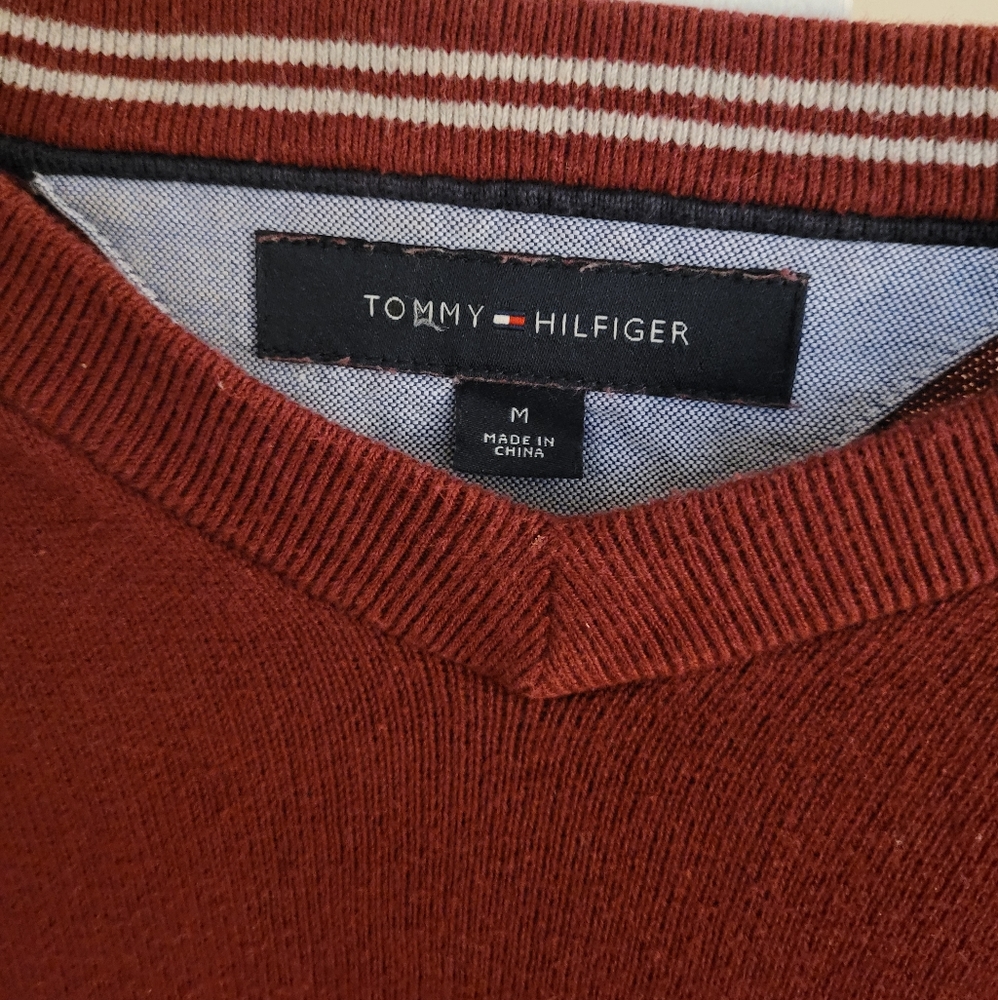 Tommy Hilfiger sweater